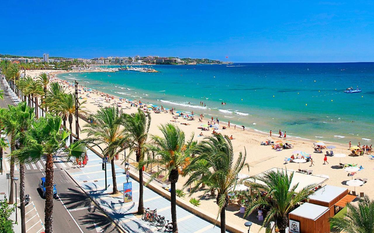 Carlos V Salou Buitenkant foto